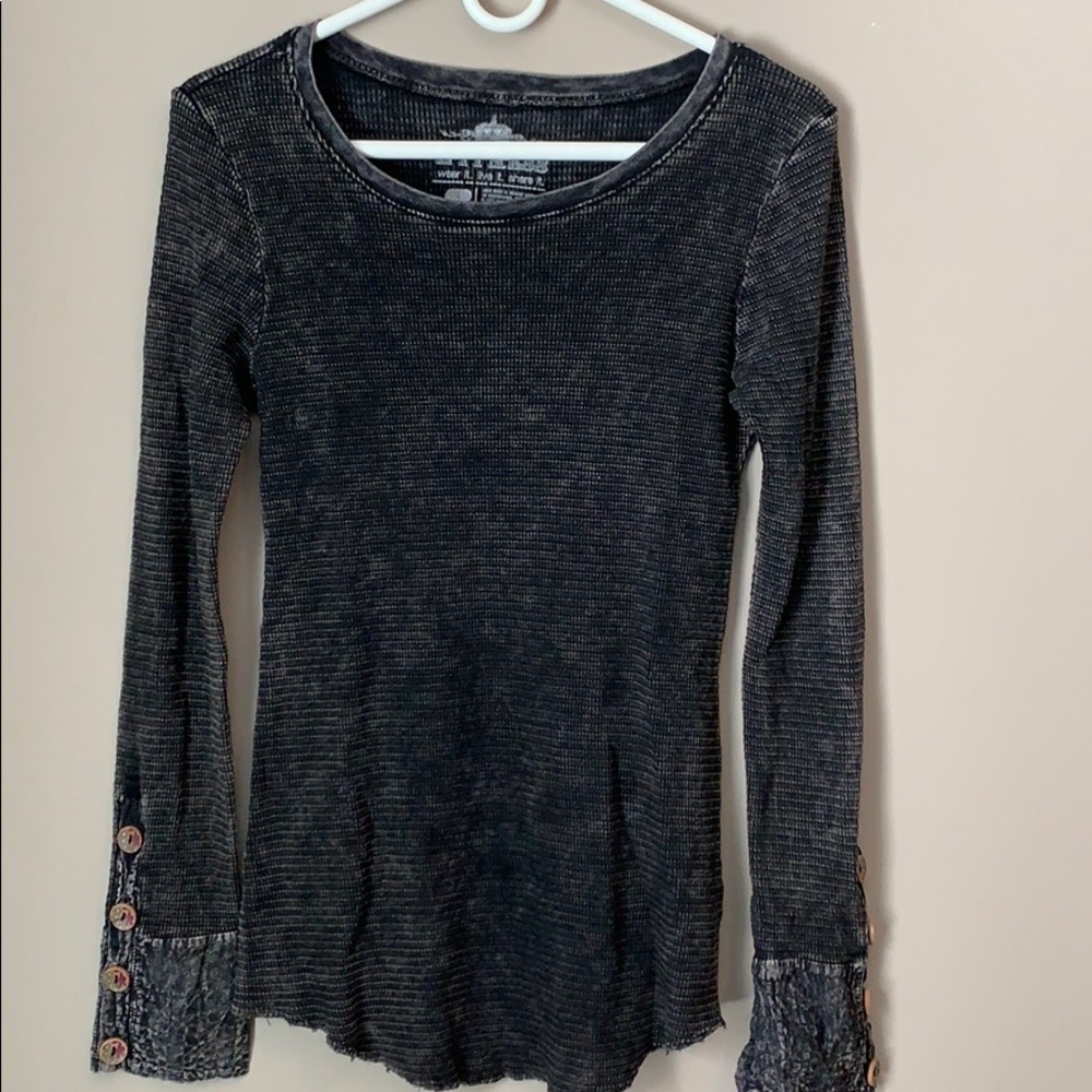 Witness waffle black long sleeve shirt